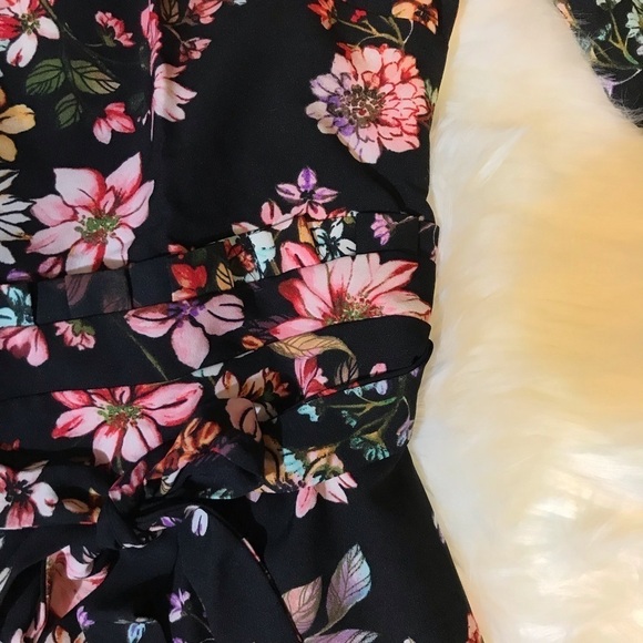 ECI Floral Print Waist Tie Jumpsuit Blk Multi 14 - Picture 5 of 6